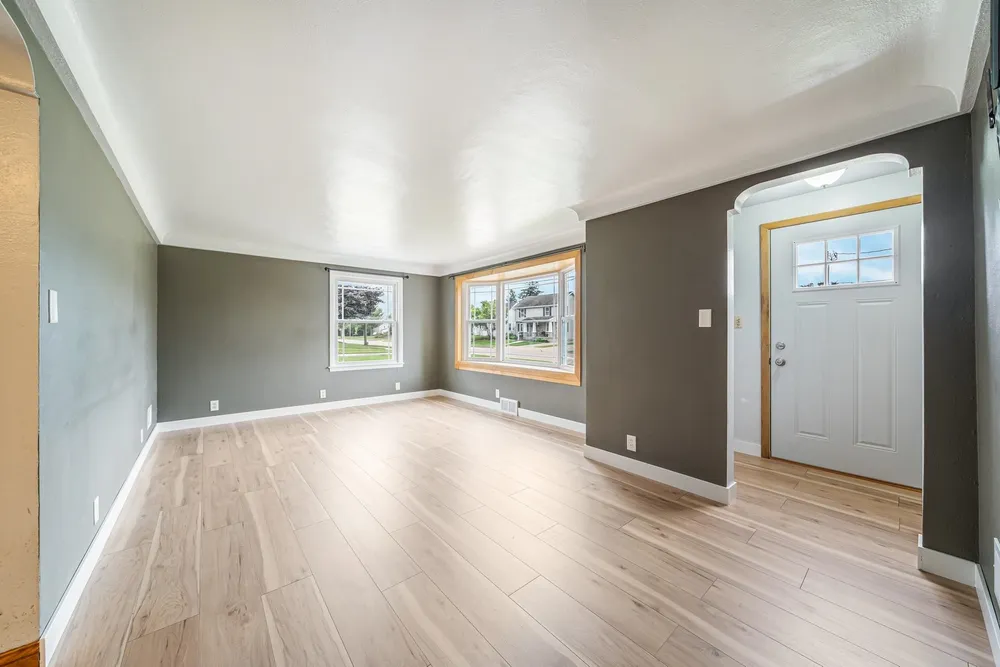 403 W Lincoln Ave, Little Chute, WI 54140