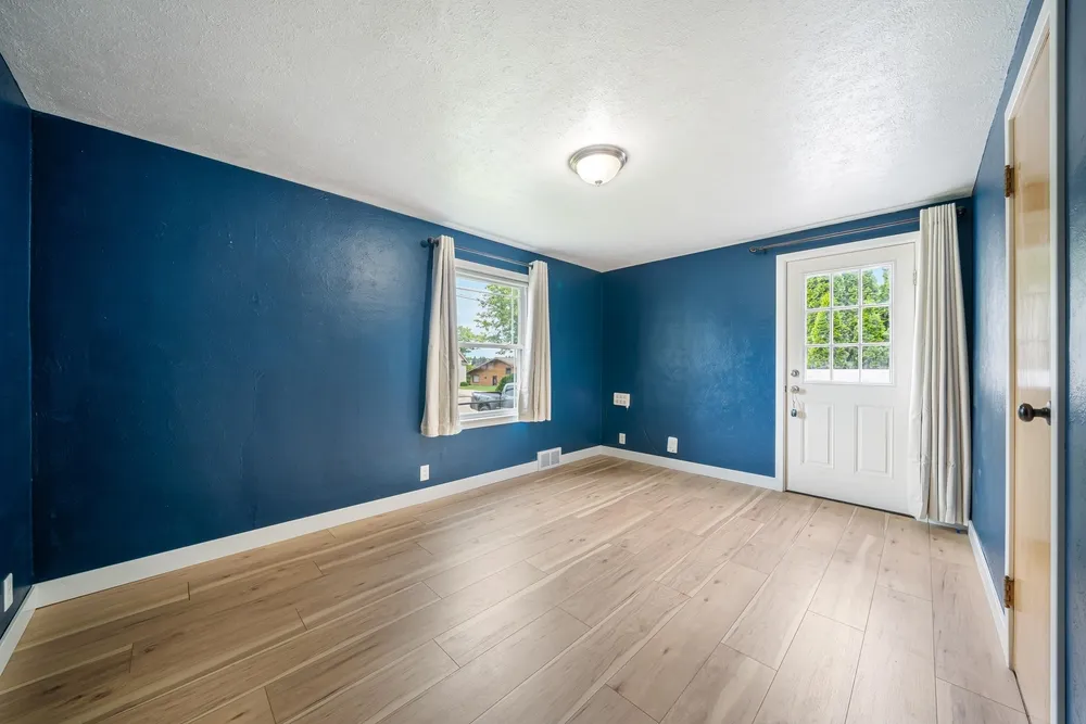 403 W Lincoln Ave, Little Chute, WI 54140
