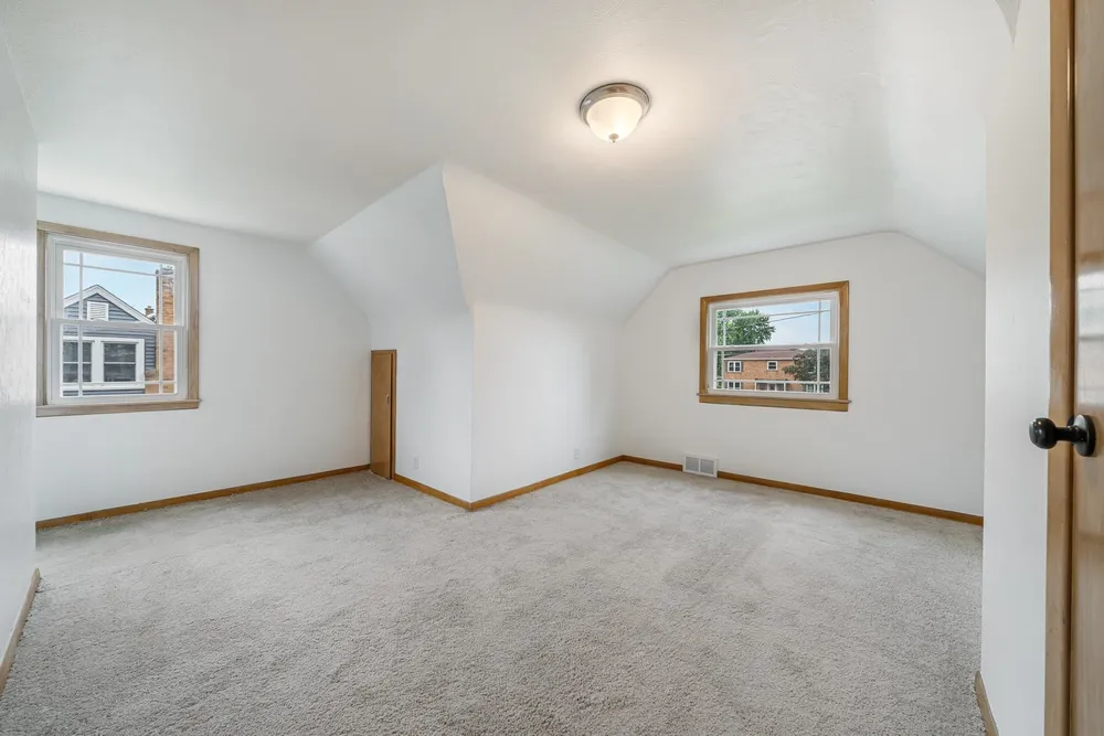 403 W Lincoln Ave, Little Chute, WI 54140