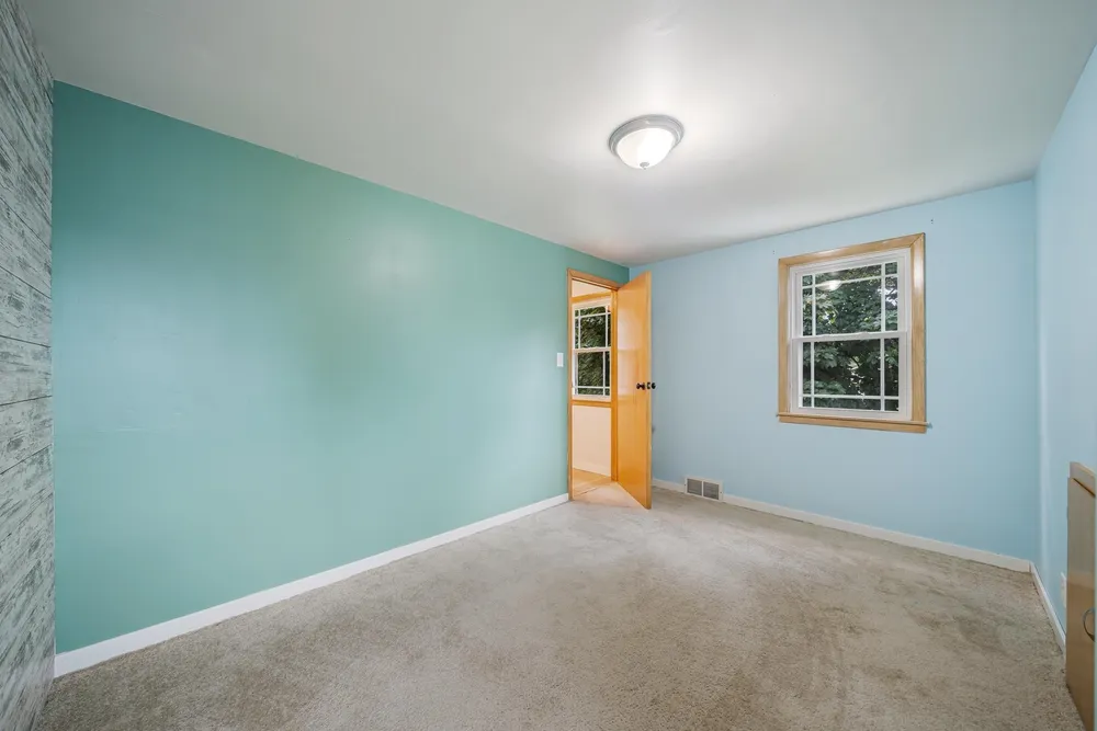 403 W Lincoln Ave, Little Chute, WI 54140