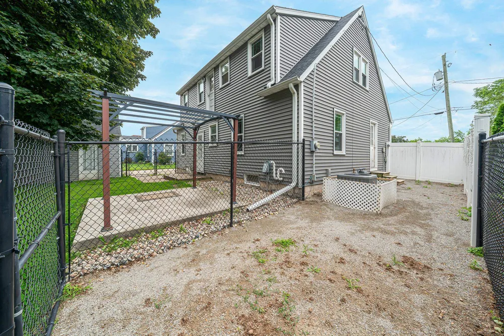 403 W Lincoln Ave, Little Chute, WI 54140