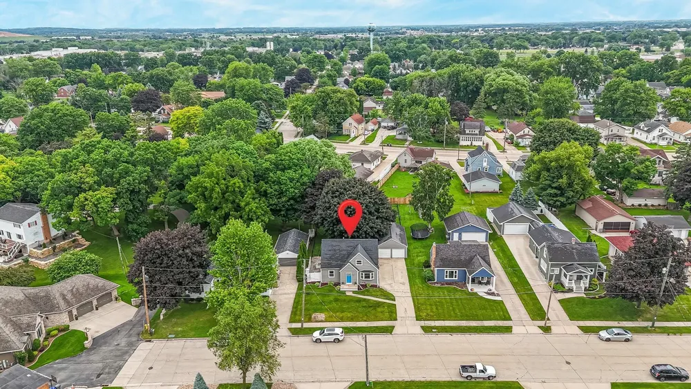 403 W Lincoln Ave, Little Chute, WI 54140