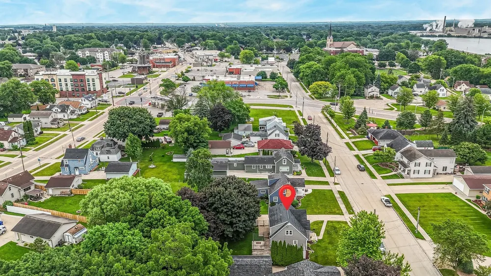 403 W Lincoln Ave, Little Chute, WI 54140