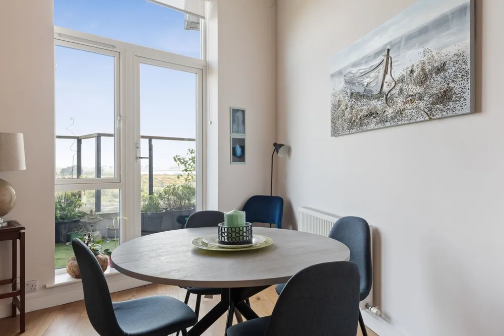 Penthouse Apartment, 90 Oak House, Silverbanks, Baldoyle, Dublin 13, D13H2YK