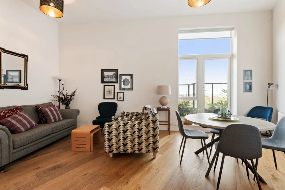 Penthouse Apartment, 90 Oak House, Silverbanks, Baldoyle, Dublin 13, D13H2YK