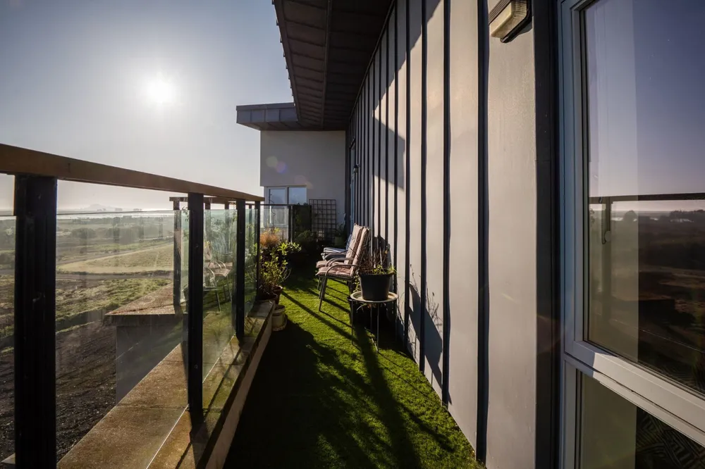 Penthouse Apartment, 90 Oak House, Silverbanks, Baldoyle, Dublin 13, D13H2YK