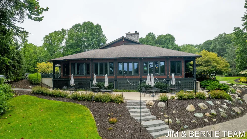 3477 Palmer Dr, Saugatuck, MI 49453-9461