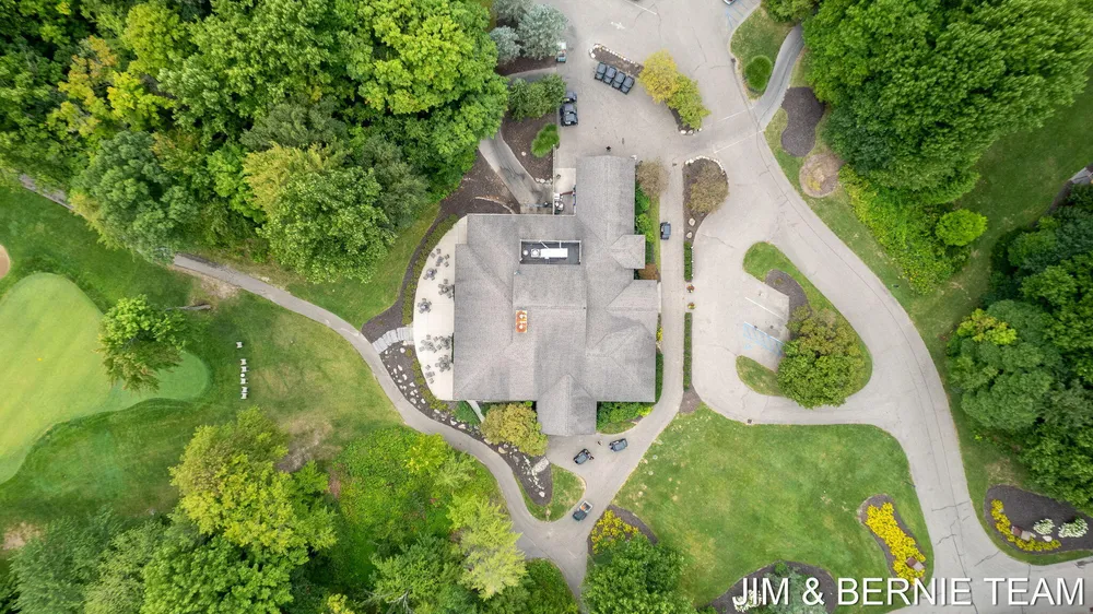 3477 Palmer Dr, Saugatuck, MI 49453-9461