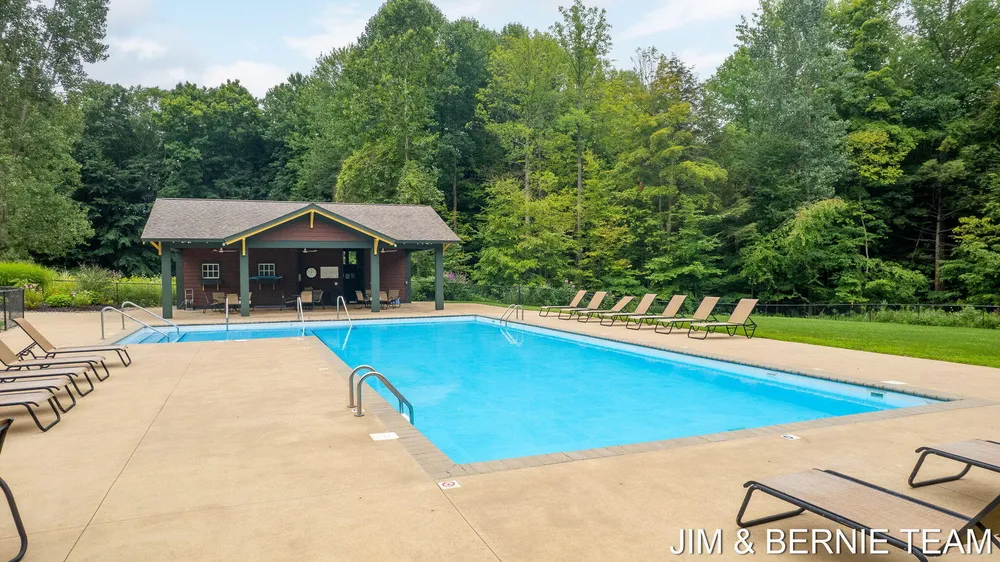 3477 Palmer Dr, Saugatuck, MI 49453-9461