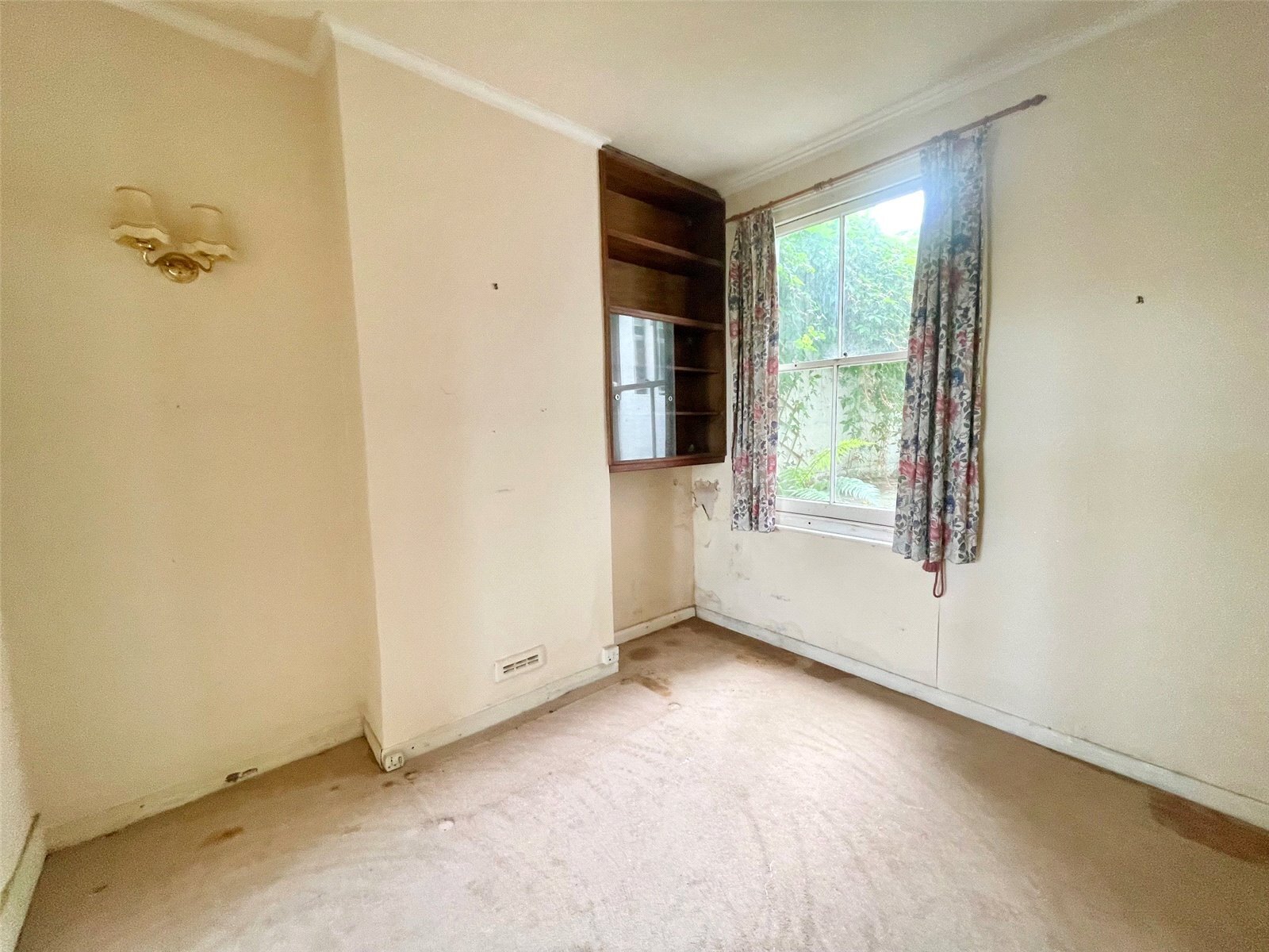 Cliff Parade, Leigh-on-Sea, Essex, SS9 Image 6