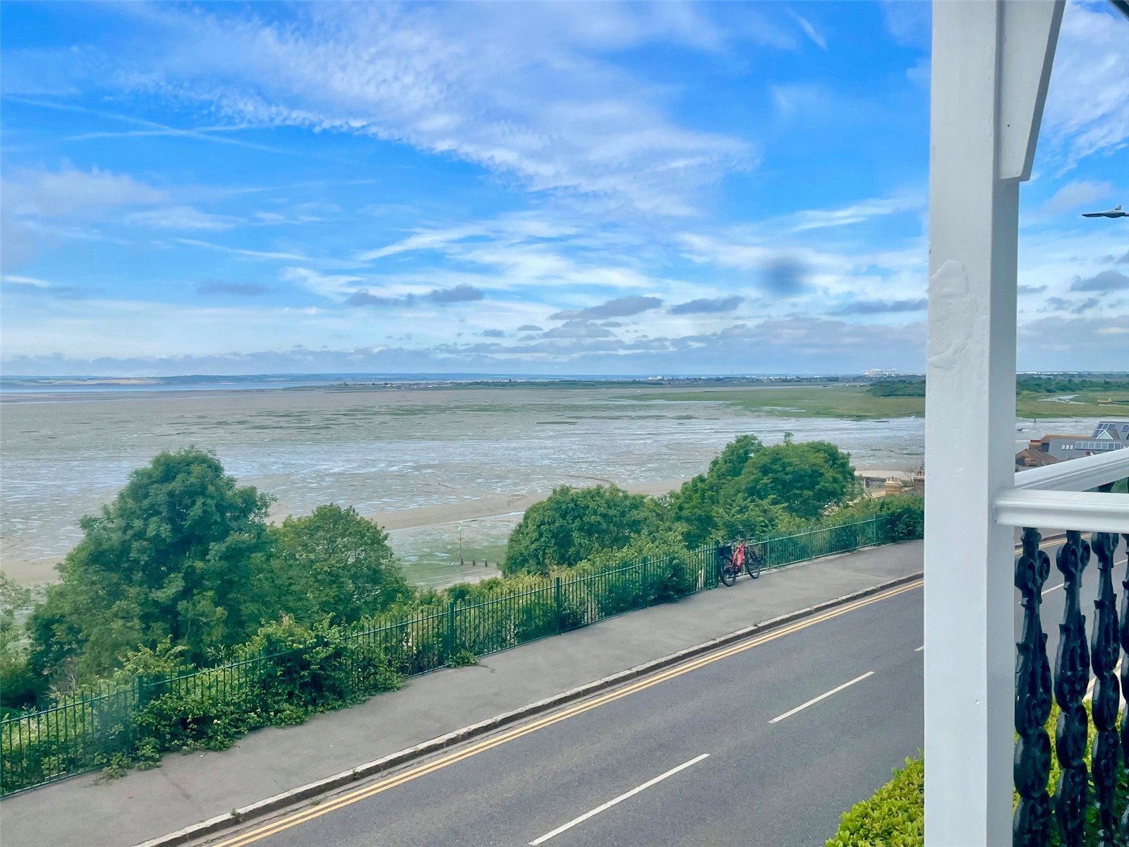 Cliff Parade, Leigh-on-Sea, Essex, SS9 Image 11