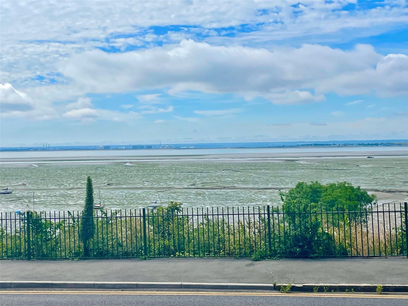 Cliff Parade, Leigh-on-Sea, Essex, SS9 Image 18