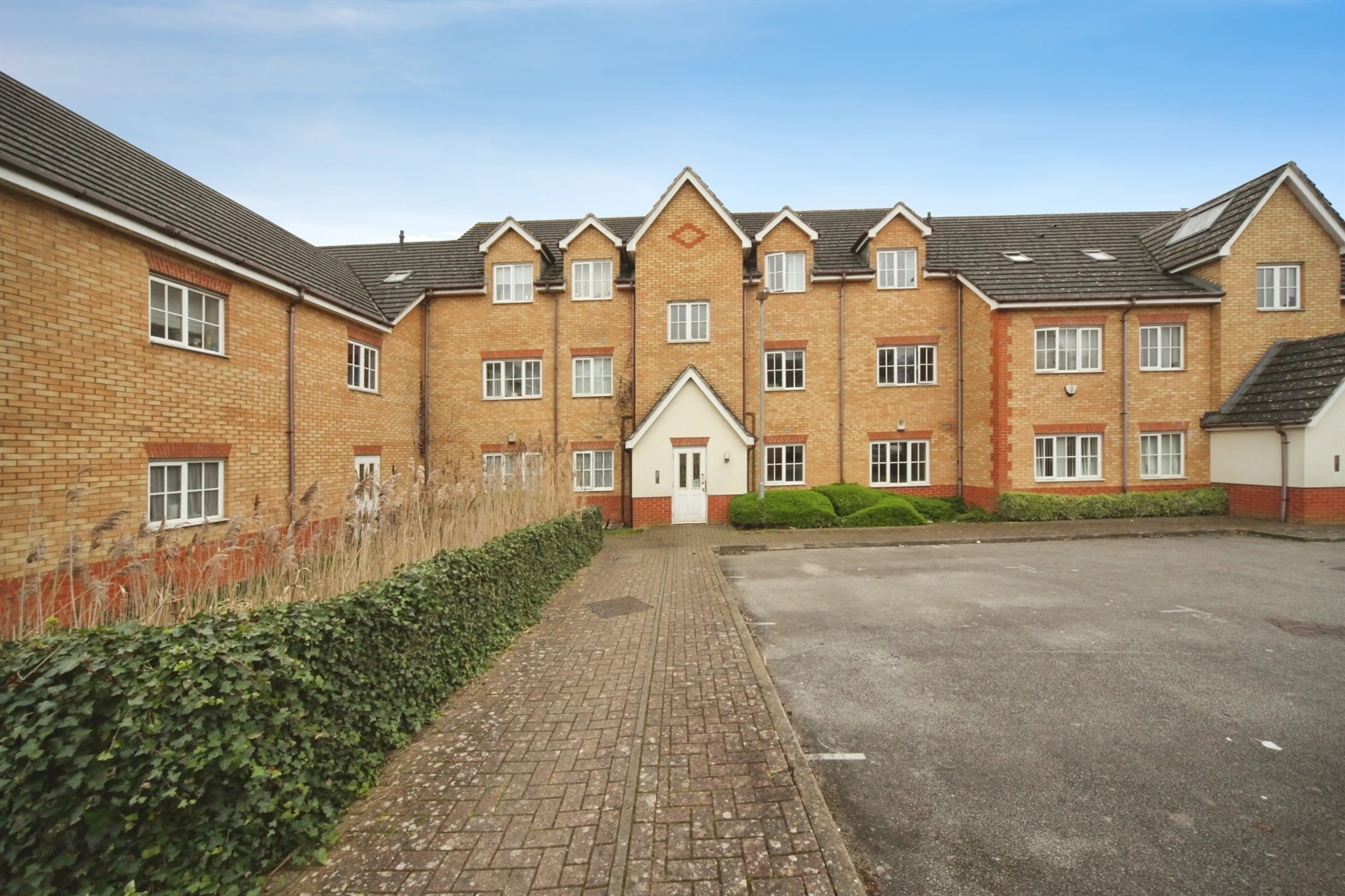 Property photo 0