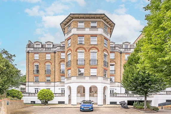 Chapman Square, London, SW19