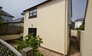 Otter Court, Budleigh Salterton, Devon, EX9 photo