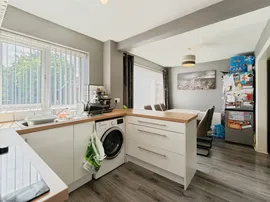Summertrees Road, Great Sutton, ELLESMERE PORT thumb 3