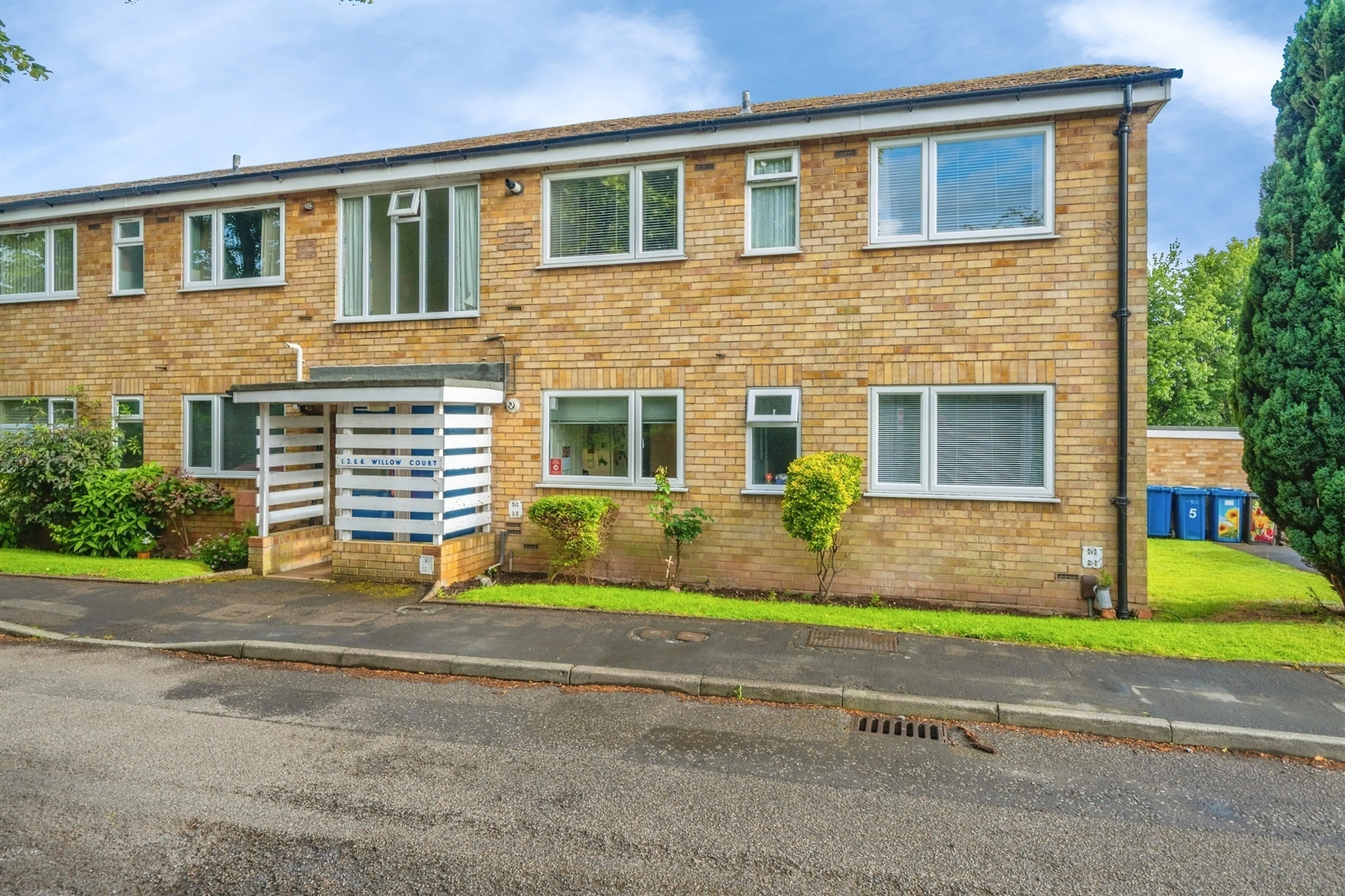 Property photo 0