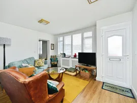 Seaview Road, Peacehaven thumb 2