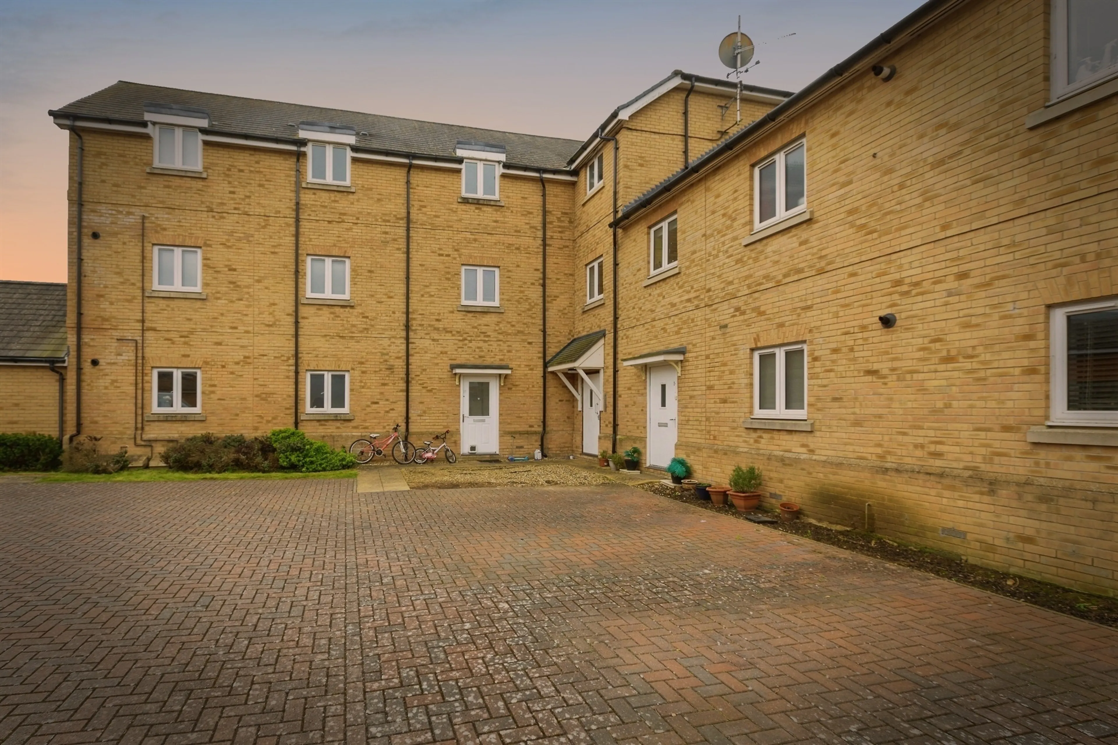 Property at Barland Way, Aylesbury