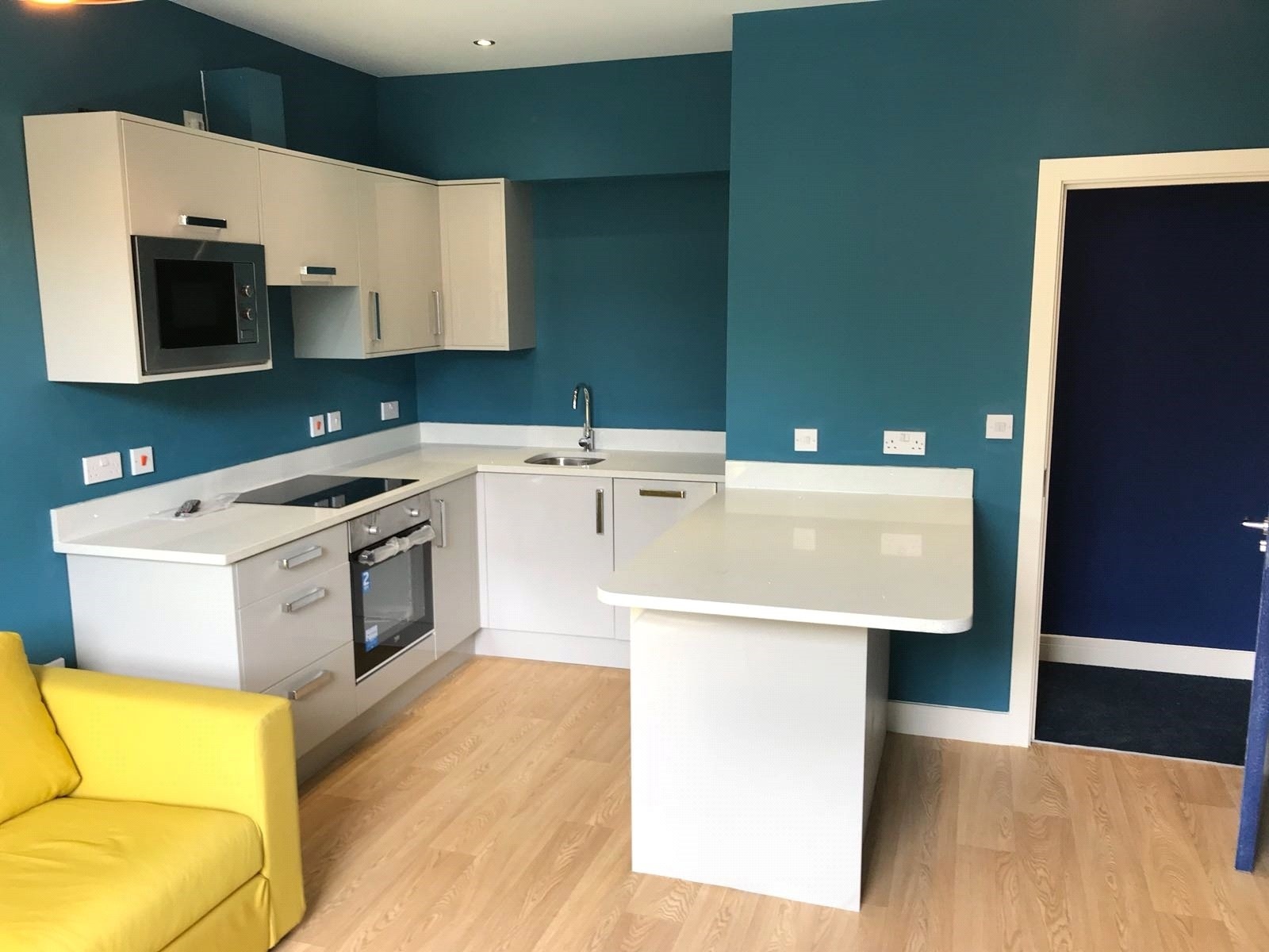 61 Newsome Road, Huddersfield, HD4 Image 1