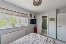 Warren Drive, Crawley