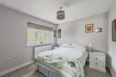 Warren Drive, Crawley
