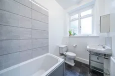 Trinity Crescent, London, SW17 photo 9