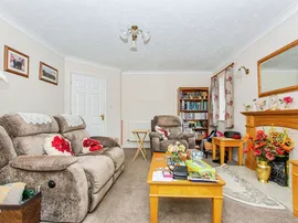 Midsummer Gardens, Long Sutton, SPALDING thumb 3