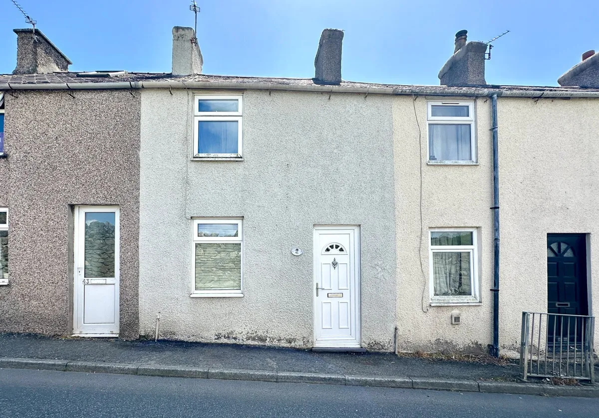 Hendrewen Road, Bangor, Gwynedd, LL57