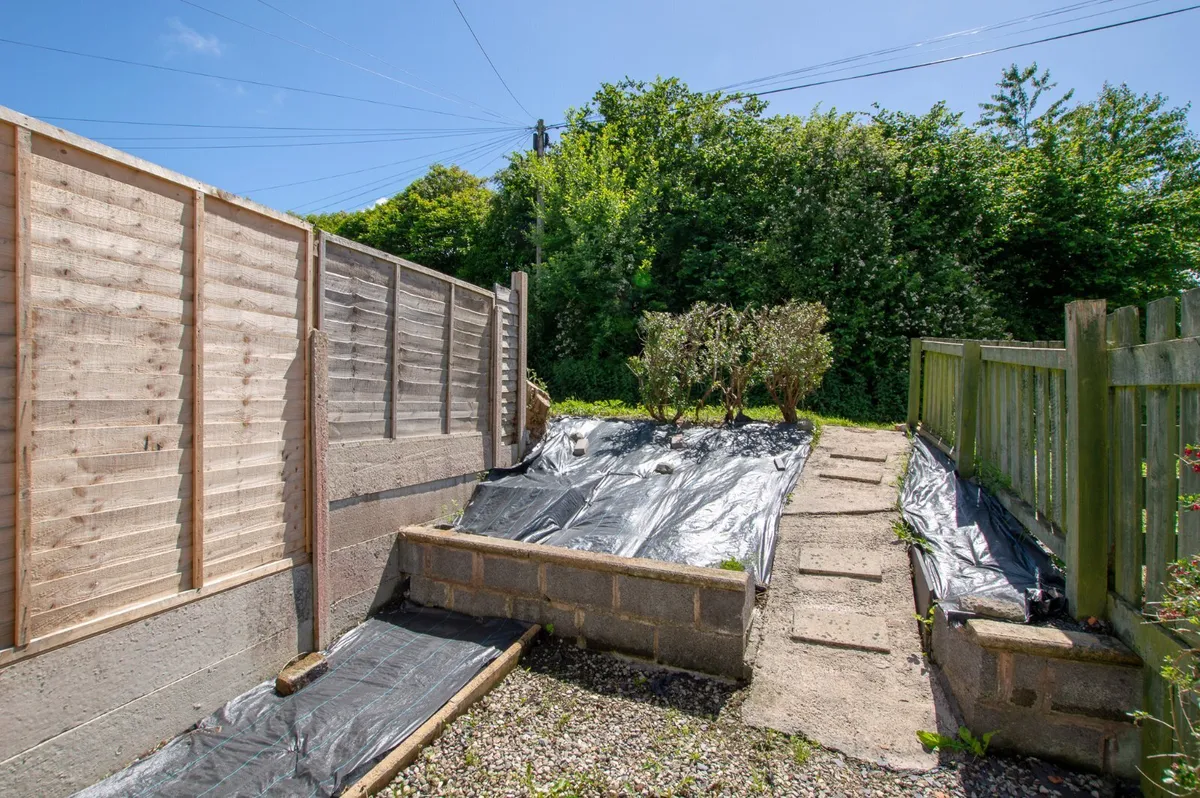 Hendrewen Road, Bangor, Gwynedd, LL57