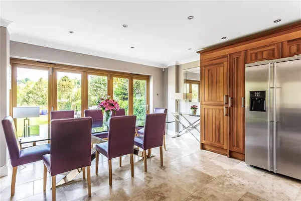 Hethersett Close, Reigate, RH2 photo 3