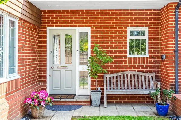 Hethersett Close, Reigate, RH2 photo 16