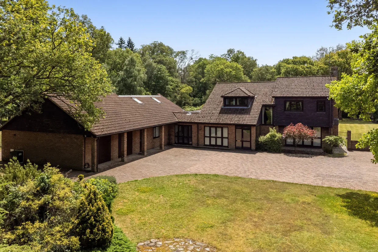 Fleet Hill, Wokingham, RG40 photo 3