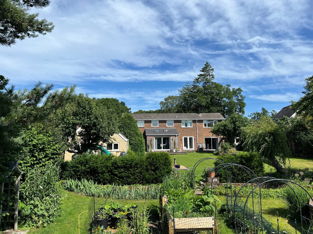 Hale, Fordingbridge, SP6 photo 1