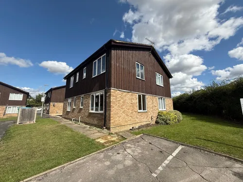 Chequers Court, Aylesburyphoto