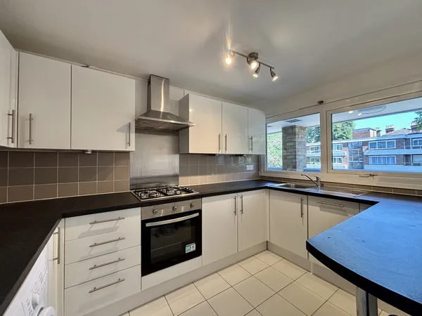 Beckenham Court, The Avenue, BR3