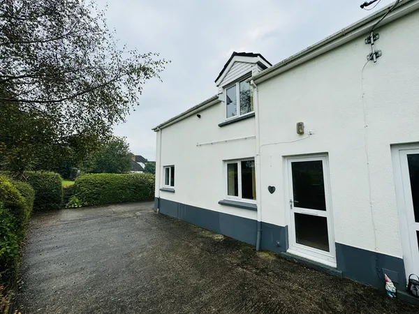 Bolahaul Road, Cwmffrwd