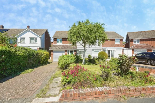 Fairway Avenue, Folkestone, Kent, CT19