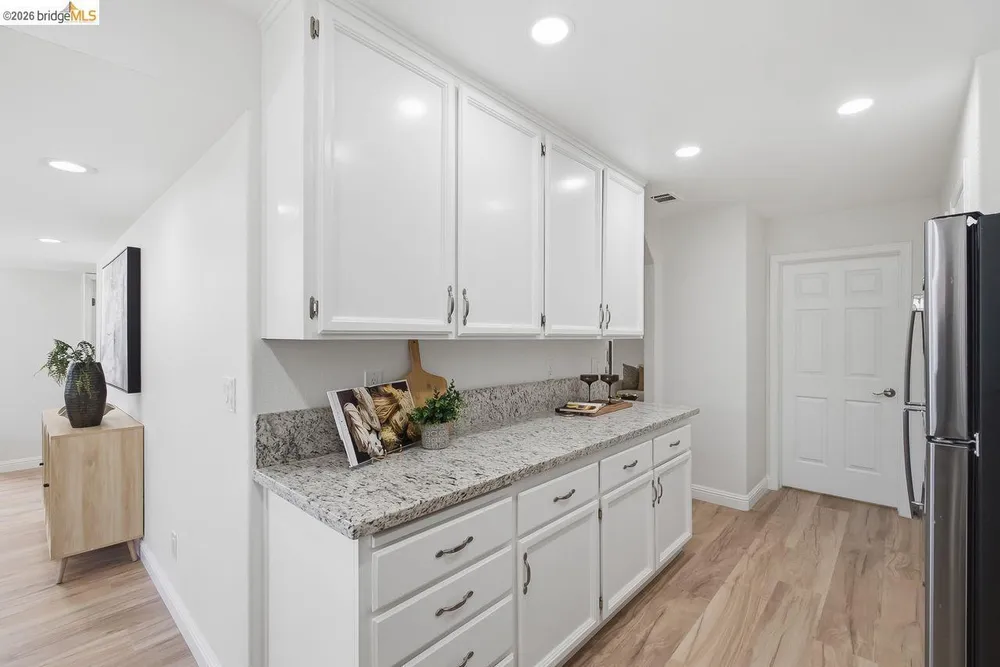 2590 Glen Isle Ave, Pleasanton, CA 94588