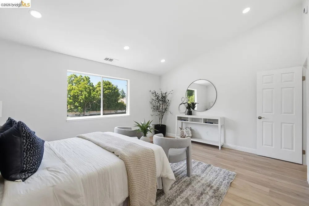 2590 Glen Isle Ave, Pleasanton, CA 94588