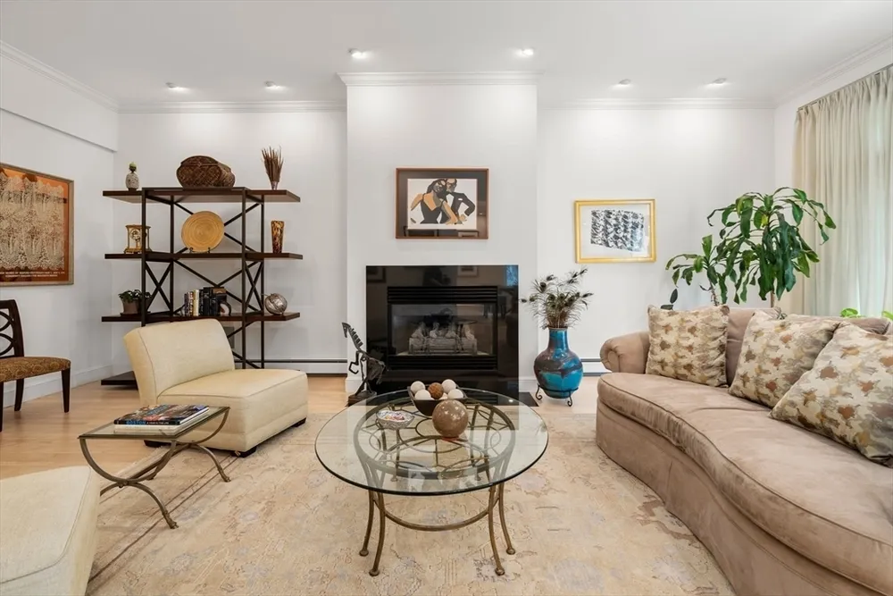 202 Allandale Rd, Boston, MA 02467