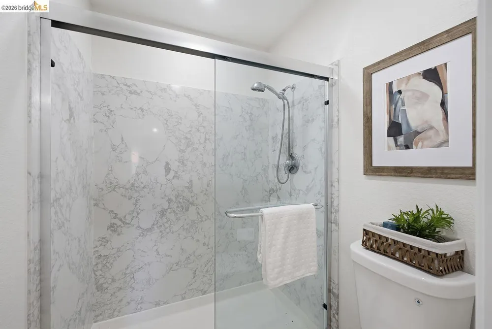 2590 Glen Isle Ave, Pleasanton, CA 94588