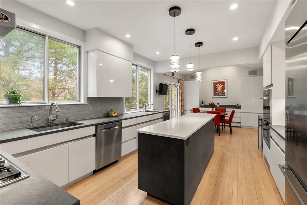 202 Allandale Rd, Boston, MA 02467