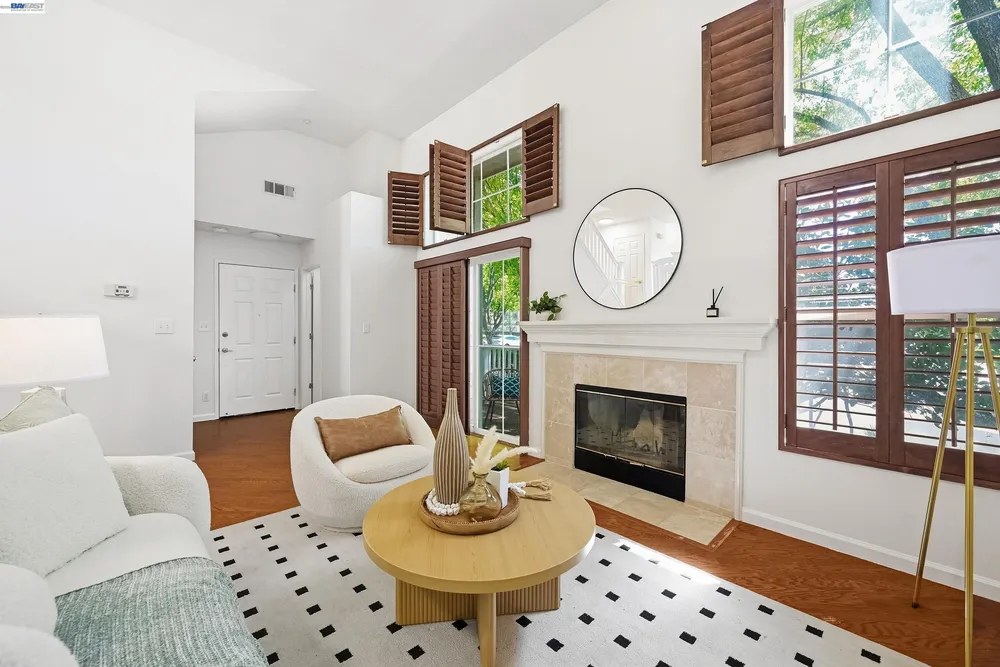 4551 Mangrove Dr, Dublin, CA 94568