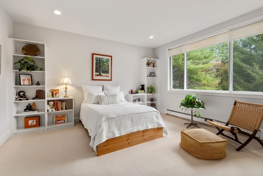 202 Allandale Rd, Boston, MA 02467