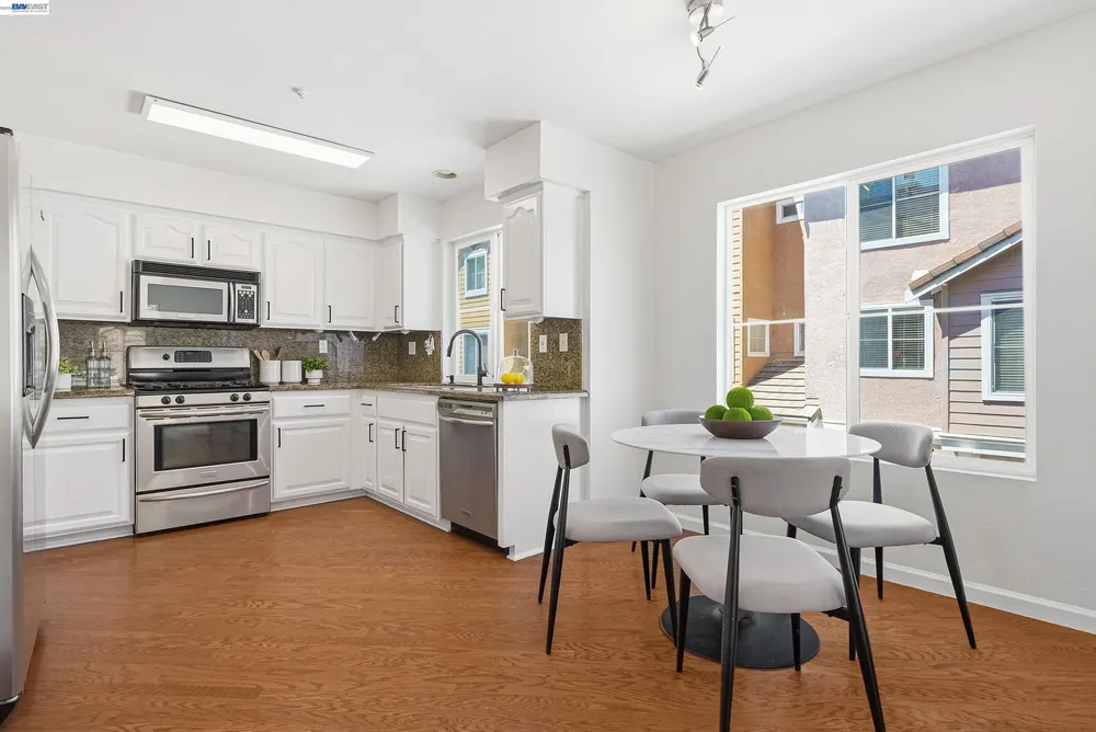 4551 Mangrove Dr, Dublin, CA 94568