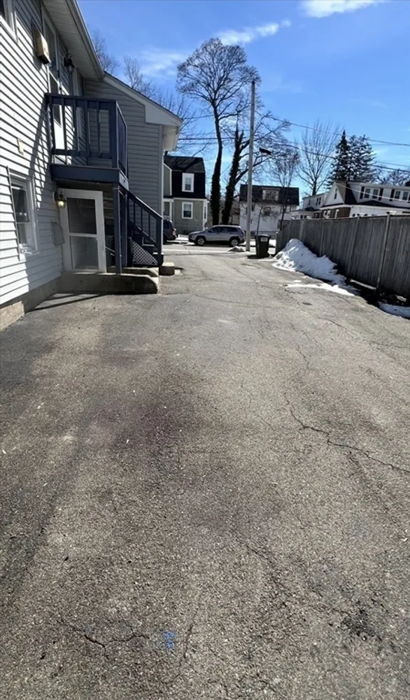 10 Edgemere Rd, Quincy, MA 02169