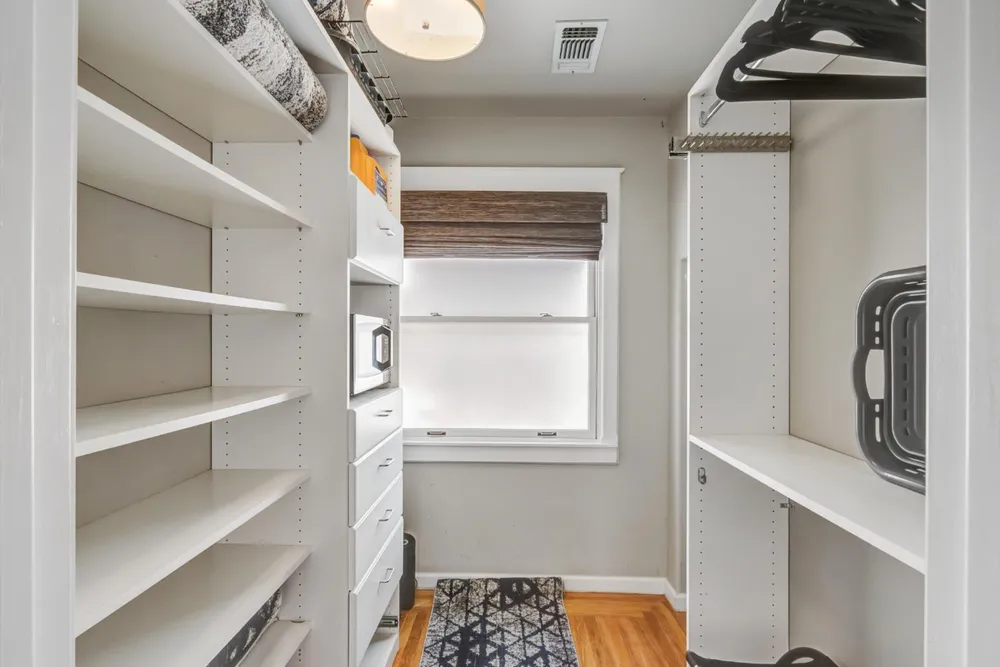 2526 Capitol Ave, Sacramento, CA 95816-5809