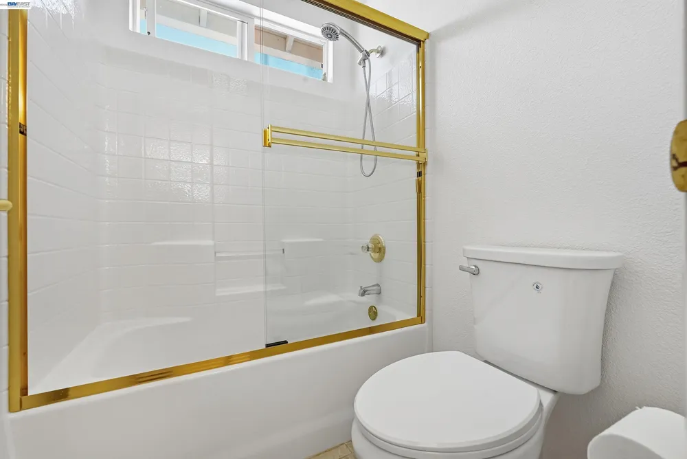 4551 Mangrove Dr, Dublin, CA 94568