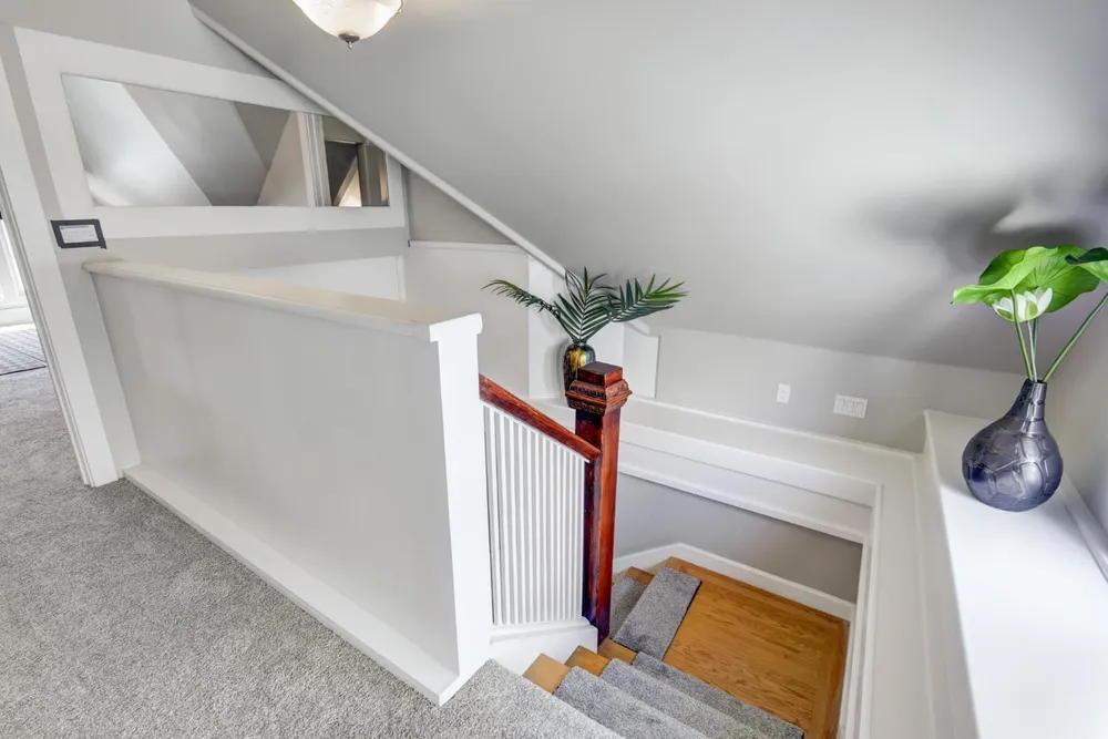 2526 Capitol Ave, Sacramento, CA 95816-5809